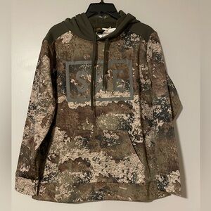 🐢NWT Women’s Camo Hoodie with Logo
